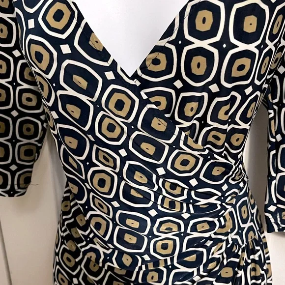 ❌SOLD❌ Mue Gabrielle Geometric Print Dress - Large - Picture 1 of 4